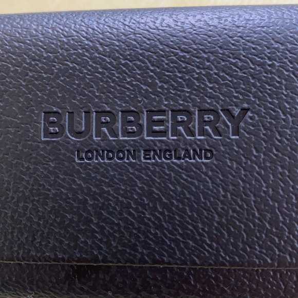 Burberry Sunglasses - Picture 12 of 12